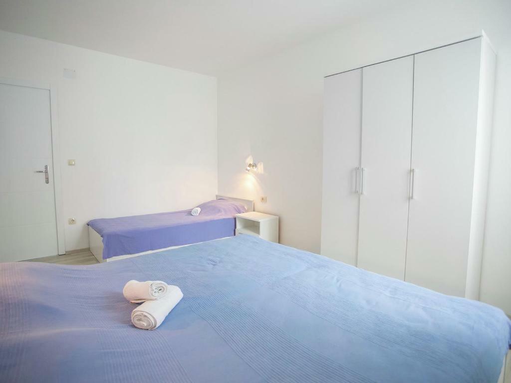 Sesar Apartments Krk - No. 3 Cvita Krk Town Εξωτερικό φωτογραφία